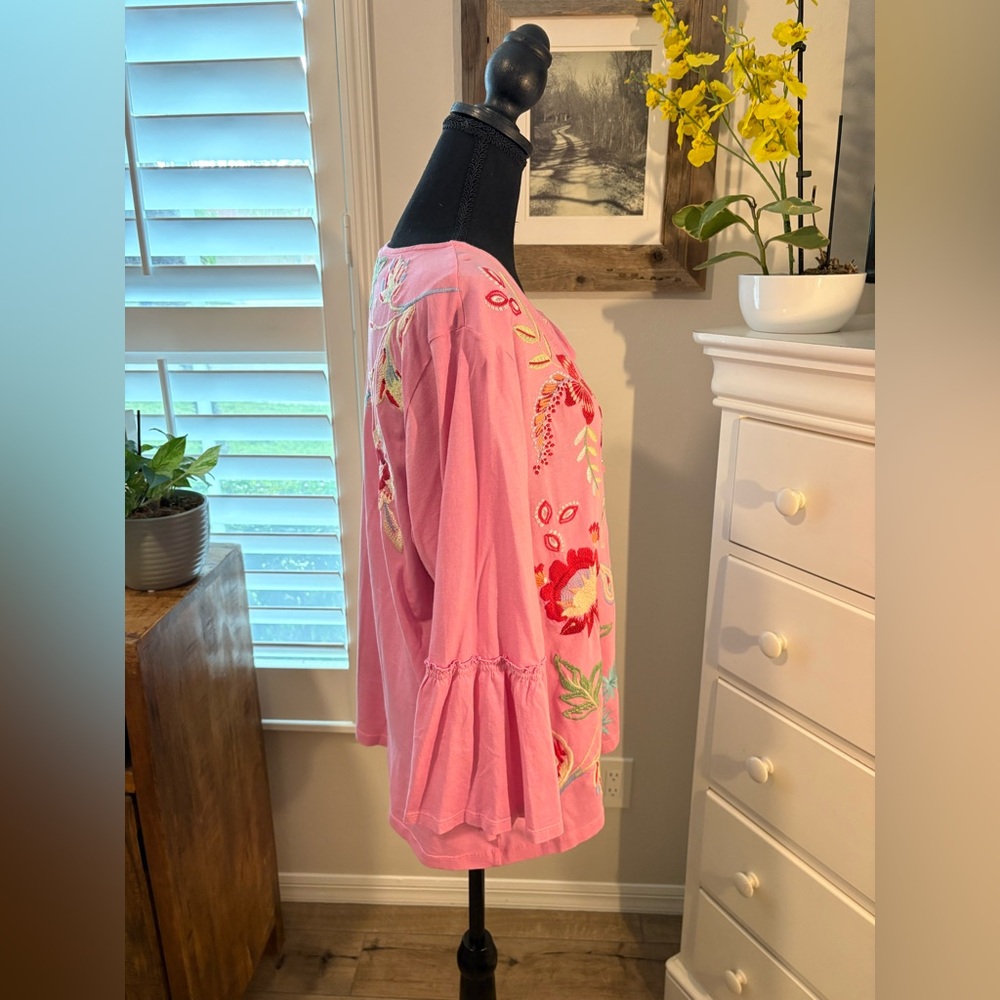 Johnny Was NWT
RUFFLE SLEEVE T-SHIRT - MOONLITE MAUVE, XL - Picture 2 of 10